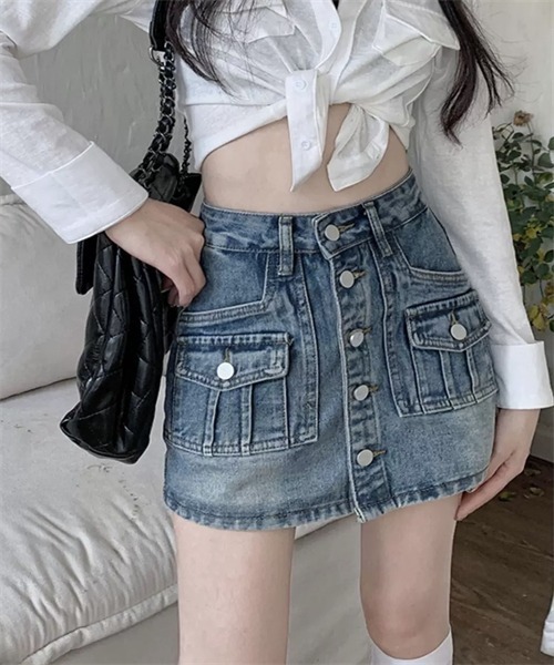 FREE STYLISTS(フリー スタイリスト)の「フロントボタンデニムミニスカート(デニムスカート・レディース・ブラック/ブルー・L/XL/S/M)」の2枚目の写真