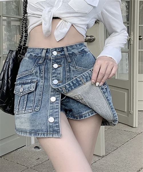 FREE STYLISTS（フリー スタイリスト）の「フロントボタンデニムミニ