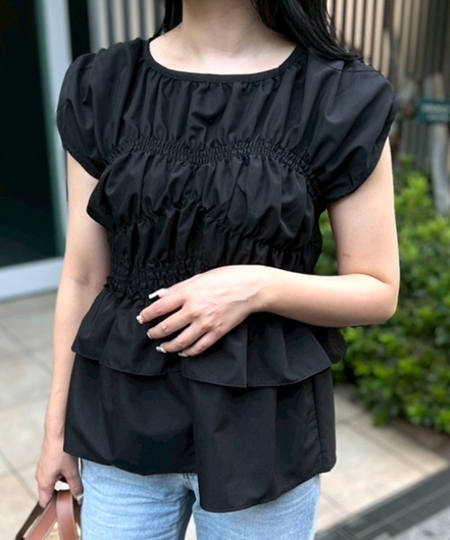 MODE ROBE（モードローブ）の「シャーリングブラウス（Tシャツ/カットソー・レディース・ブラック/ホワイト・FREE）」の4枚目の写真