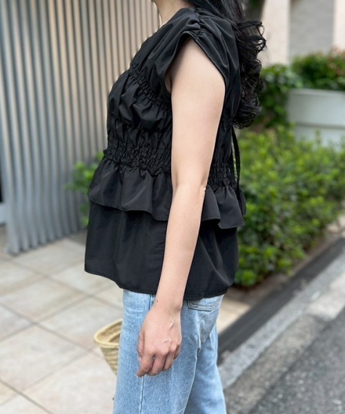 MODE ROBE（モードローブ）の「シャーリングブラウス（Tシャツ/カットソー・レディース・ブラック/ホワイト・FREE）」の18枚目の写真