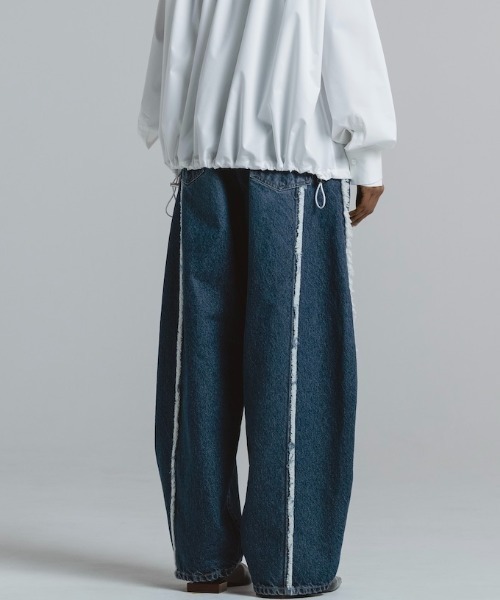 CINOH(チノ)の「SIDE FRINGE PANTS(デニムパンツ・メンズ・ブルー・1/5/6/3/2)」の6枚目の写真