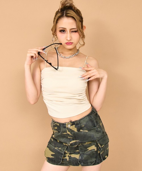 ANAP（アナップ）の「パッド付きバストギャザーベアキャミブラトップ（キャミソール・レディース・ブラック/ホワイト/ベージュ・FREE）」の3枚目の写真