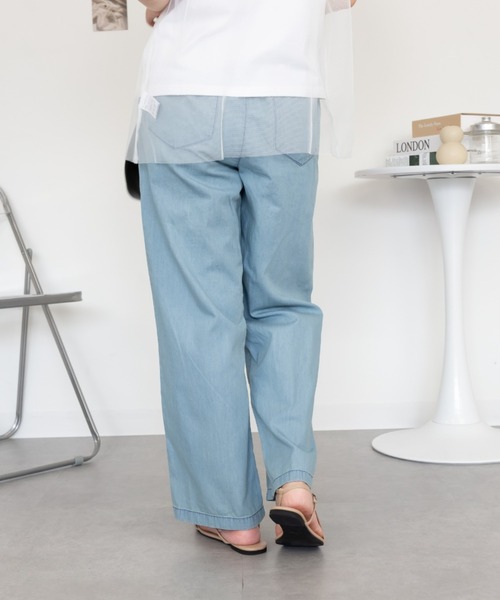 RCD(アールシーディー)の「エアリーデニム ウエストゴムパンツ(デニムパンツ・レディース・ネイビー/ライトブルー/ワンウォッシュ・3L/4L/L/M/LL)」の5枚目の写真
