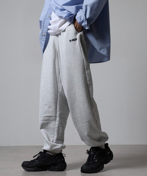 NERDY（ノルディ）の「ベレンクロゴジョガーパンツ（スウェットパンツ・レディース・ホワイト/ブラック・M/SS/L/S）」の17枚目の写真