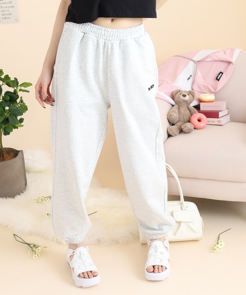 NERDY（ノルディ）の「ベレンクロゴジョガーパンツ（スウェットパンツ・レディース・ホワイト/ブラック・M/SS/L/S）」の7枚目の写真