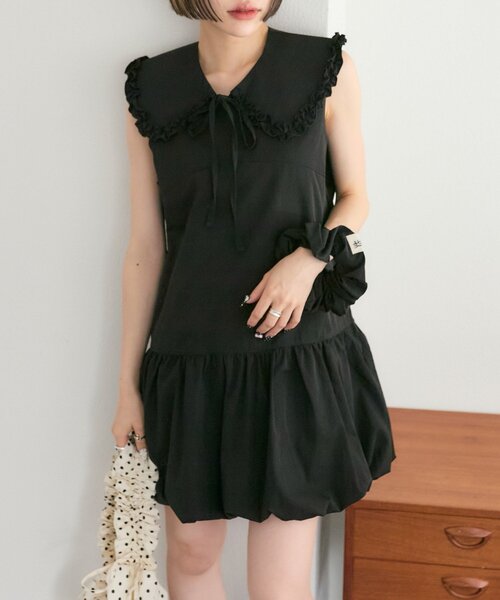 w closet(ダブルクローゼット)の「【25AW】【3点セット/3色展開】シュシュ衿付きバルーンワンピ(ワンピース・レディース・オフホワイト/サックスブルー/ブラック・FREE)」の1枚目の写真