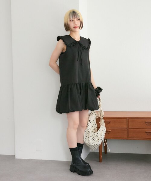 w closet(ダブルクローゼット)の「【25AW】【3点セット/3色展開】シュシュ衿付きバルーンワンピ(ワンピース・レディース・オフホワイト/サックスブルー/ブラック・FREE)」の9枚目の写真