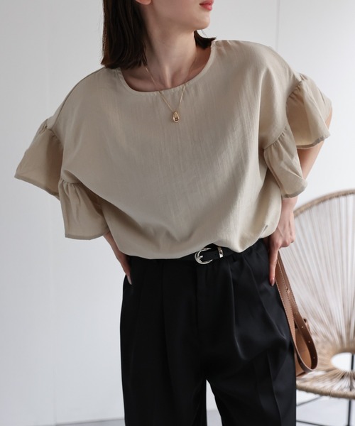 2点おまとめ購入　Sov. 袖フリルスリーブブラウス　マッキントッシュ ニット 2点おまとめ購入 Sov. 袖フリルスリーブブラウス