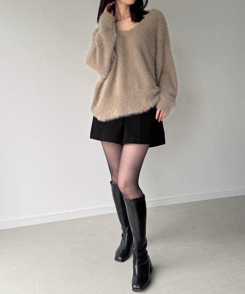 junoah(ジュノア)の「バックリボンフェザーニットトップス(ニット/セーター・レディース・ブラック/グレイッシュベージュ/アイボリー/チャコール・FREE)」の12枚目の写真
