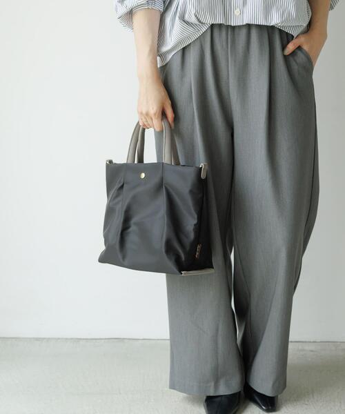 URBAN RESEARCH Sonny Label（アーバンリサーチサニーレーベル）の「『別注』Legato largo×Sonny Label　肩楽2WAYショルダーバッグ（ショルダーバッグ・レディース・ブラック/ネイビー/ベージュ・ONE）」の6枚目の写真