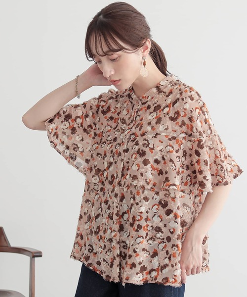 n'OrLABEL（ノアールレーベル）の「『カットジャカードプリントフレア袖ブラウス』（シャツ/ブラウス・レディース・ベージュ/グリーン/ブラック・1/2）」の11枚目の写真