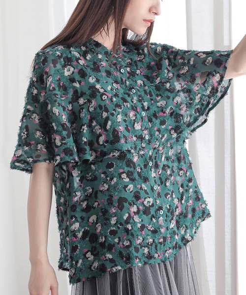 n'OrLABEL（ノアールレーベル）の「『カットジャカードプリントフレア袖ブラウス』（シャツ/ブラウス・レディース・ベージュ/グリーン/ブラック・1/2）」の7枚目の写真
