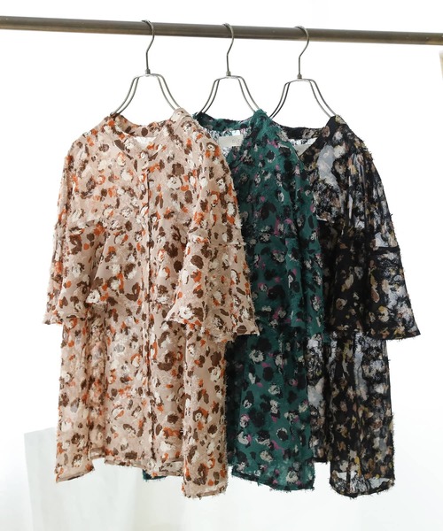 n'OrLABEL（ノアールレーベル）の「『カットジャカードプリントフレア袖ブラウス』（シャツ/ブラウス・レディース・ベージュ/グリーン/ブラック・1/2）」の15枚目の写真