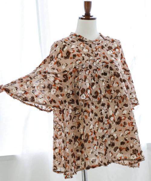 n'OrLABEL（ノアールレーベル）の「『カットジャカードプリントフレア袖ブラウス』（シャツ/ブラウス・レディース・ベージュ/グリーン/ブラック・1/2）」の19枚目の写真