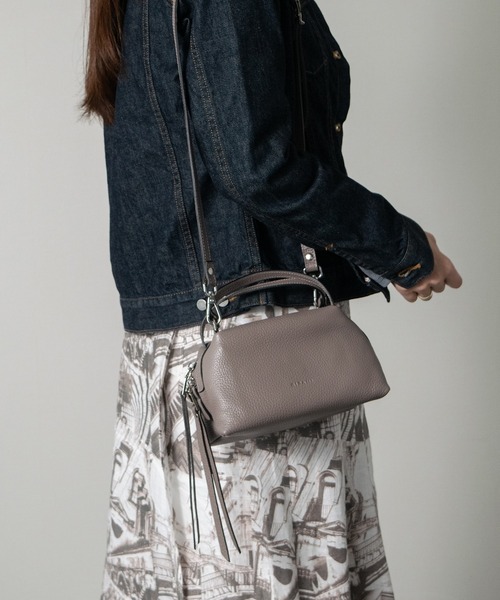 RIPANI(リパーニ)の「【RIPANI】ボックスシルエットレザーハンドバッグ(Q56521)(ハンドバッグ・レディース・ダークグレー/ブラック・ALL)」の9枚目の写真