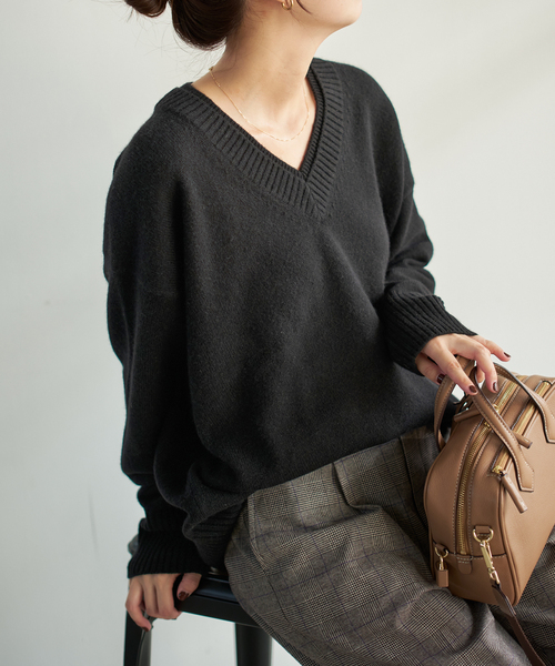 Spick & Span（スピックアンドスパン）の「ウールカシミヤ Vネックニット（ニット/セーター・レディース・ブラック/ブラウン/ベージュ・FREE）」の10枚目の写真