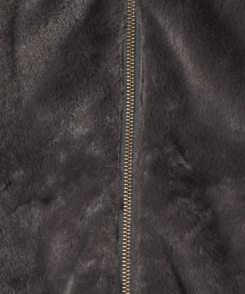 BAYFLOW（ベイフロー）の「[ふわふわフェイクファー♪]ファーブルゾン(KIDS)（ブルゾン・キッズ・チャコール/ベージュ/パープル・110cm/120cm/130cm/140cm/150cm）」の16枚目の写真