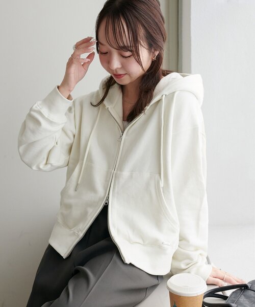 DISCOAT(ディスコート)の「裏毛Wジップパーカー(パーカー・レディース・ネイビー/アイボリー/ライトグレー・FREE)」の5枚目の写真