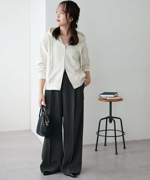 DISCOAT(ディスコート)の「裏毛Wジップパーカー(パーカー・レディース・ネイビー/アイボリー/ライトグレー・FREE)」の9枚目の写真