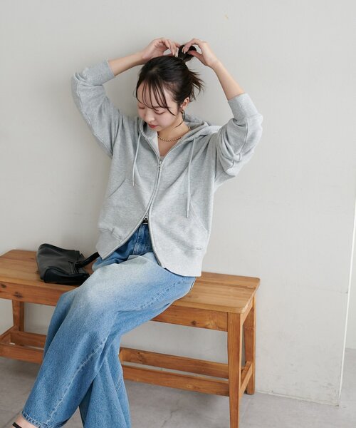 DISCOAT(ディスコート)の「裏毛Wジップパーカー(パーカー・レディース・ネイビー/アイボリー/ライトグレー・FREE)」の20枚目の写真