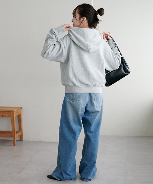 DISCOAT(ディスコート)の「裏毛Wジップパーカー(パーカー・レディース・ネイビー/アイボリー/ライトグレー・FREE)」の21枚目の写真