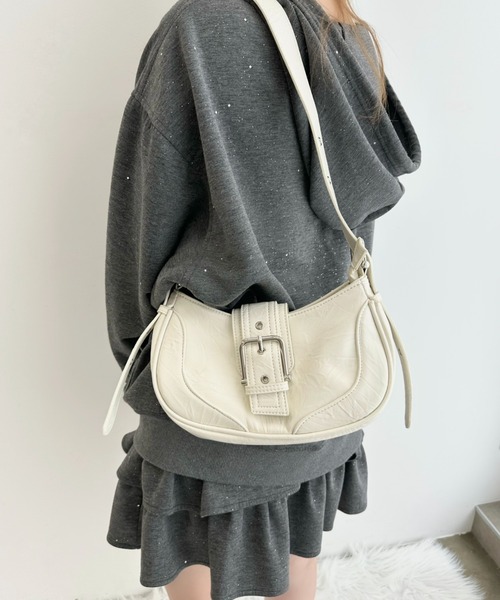 TITTY&CO.（ティティーアンドコー）の「ベルトショルダーバッグ（ショルダーバッグ・レディース・ベージュ/ホワイト/ブラック・FREE）」の4枚目の写真