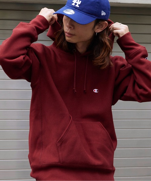Champion(チャンピオン)の「Champion/チャンピオン RW HOODED SWEATSHIRT リバースウィーブ(R) フーデッドスウェットシャツ(パーカー・メンズ・グレー/バーガンディー/ダークネイビー/ブラック・XL/L/M)」の4枚目の写真