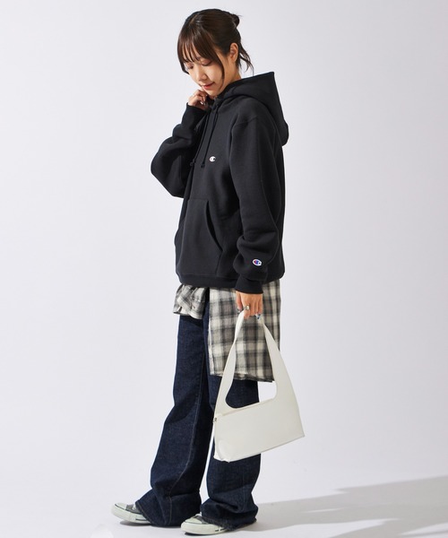 Champion(チャンピオン)の「Champion/チャンピオン RW HOODED SWEATSHIRT リバースウィーブ(R) フーデッドスウェットシャツ(パーカー・メンズ・グレー/バーガンディー/ダークネイビー/ブラック・XL/L/M)」の9枚目の写真