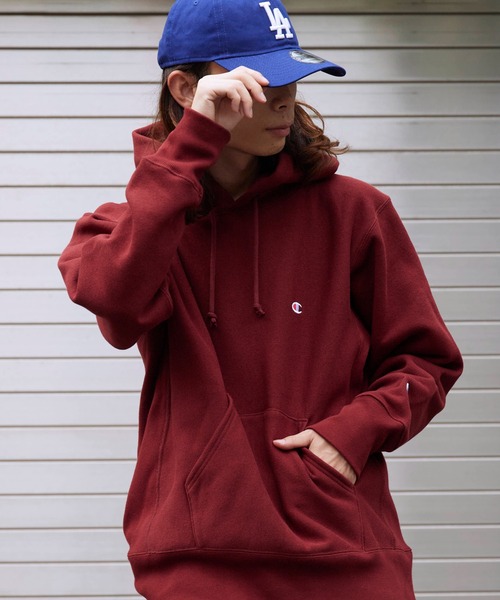 Champion(チャンピオン)の「Champion/チャンピオン RW HOODED SWEATSHIRT リバースウィーブ(R) フーデッドスウェットシャツ(パーカー・メンズ・グレー/バーガンディー/ダークネイビー/ブラック・XL/L/M)」の15枚目の写真