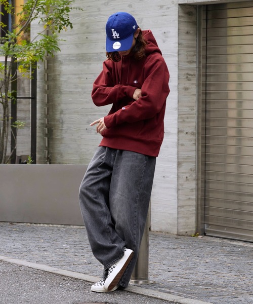 Champion(チャンピオン)の「Champion/チャンピオン RW HOODED SWEATSHIRT リバースウィーブ(R) フーデッドスウェットシャツ(パーカー・メンズ・グレー/バーガンディー/ダークネイビー/ブラック・XL/L/M)」の19枚目の写真