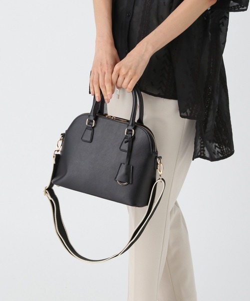 Elura(エルーラ)の「リュクスラインテープバッグ/579686(ハンドバッグ・レディース・ベージュ/ブラック/ダークブラウン/キャメル・ONE SIZE)」の17枚目の写真