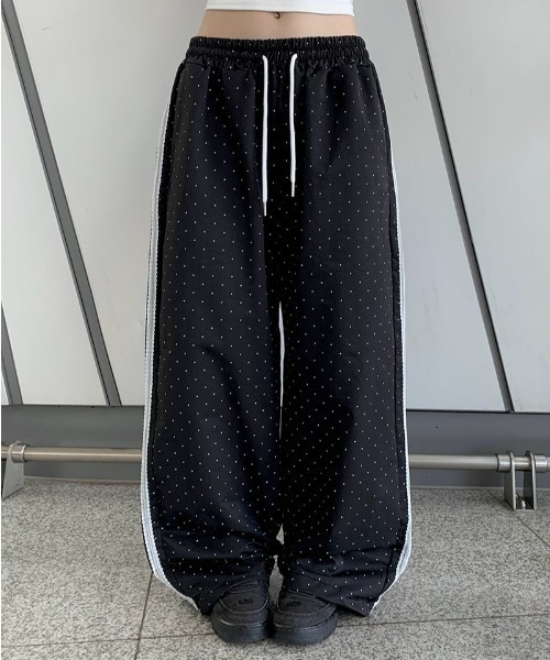 anyonemore（エニワンモア）の「レースラインドット柄ワイドトラックパンツ（その他パンツ・レディース・ブラック/ネイビー/アイボリー・FREE）」の14枚目の写真