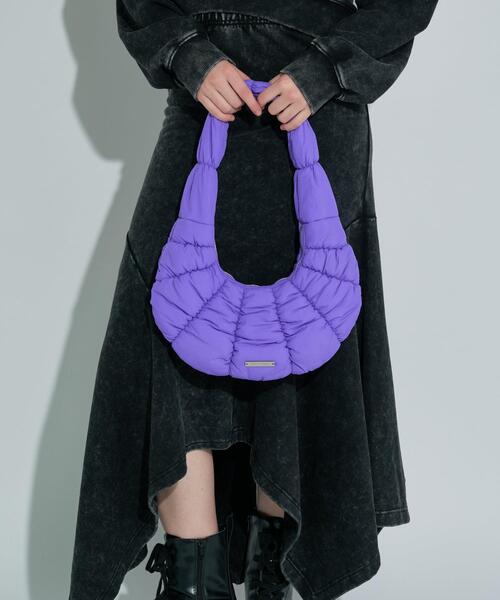 anna sui nyc(アナ スイ エヌ ワイ シー)の「anna sui nyc/アナ スイ エヌワイシー/croissant ショルダーバッグ/15261322(ショルダーバッグ・レディース・ブラック/パープル/オレンジ・F)」の2枚目の写真