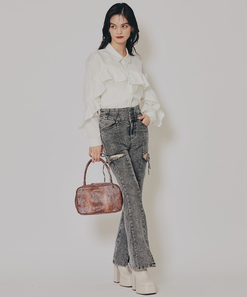 REDYAZEL（レディアゼル）の「カットアウトリボンストレッチデニム（デニムパンツ・レディース・ブルー/ライトグレー・SMALL/MEDIUM）」の9枚目の写真