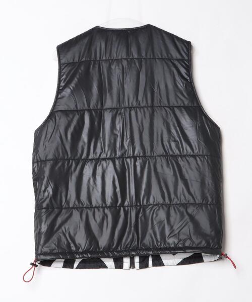 SWINGGGR（スウィンガー）の「THE SWINGGGR/ザ スウィンガー/GEOMETRY REVERSIBLE VEST（ダウンベスト・メンズ・ブラック・3/2）」の4枚目の写真