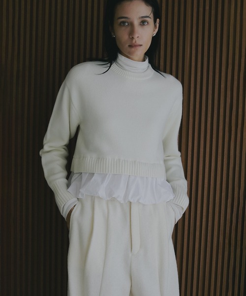MANOF(マノフ)の「BALLOON DOCKING KNIT(ニット/セーター・レディース・アイボリー/ブラック/グレー・F)」の5枚目の写真