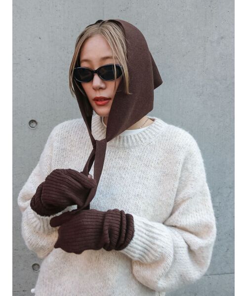 Ungrid(アングリッド)の「ニットスカーフミトンセット(手袋・レディース・レッド/ブラウン/グレー・FREE)」の1枚目の写真