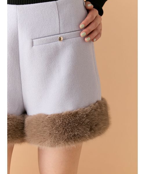 LILY BROWN（リリーブラウン）の「エコファ―ショートパンツ（その他パンツ・レディース・ホワイト/ブラック/ライトブルー・0/1）」の16枚目の写真