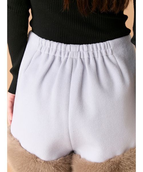 LILY BROWN（リリーブラウン）の「エコファ―ショートパンツ（その他パンツ・レディース・ホワイト/ブラック/ライトブルー・0/1）」の17枚目の写真