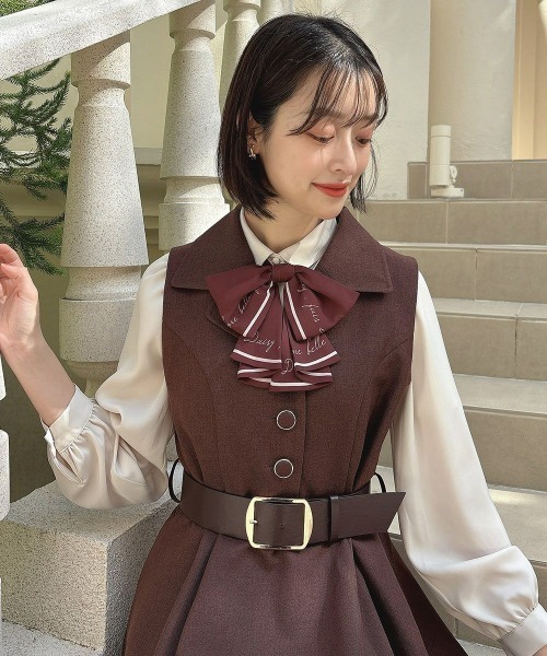 an another angelus(アンアナザーアンジェラス)の「ベルト付きウールライク開衿ジレワンピース(ワンピース・レディース・ブラウン/グレー・FREE)」の13枚目の写真