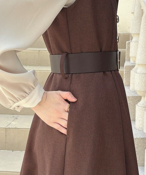 an another angelus(アンアナザーアンジェラス)の「ベルト付きウールライク開衿ジレワンピース(ワンピース・レディース・ブラウン/グレー・FREE)」の16枚目の写真