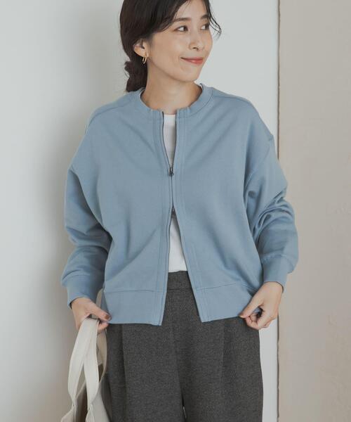 URBAN RESEARCH DOORS（アーバンリサーチドアーズ）の「『WEB/一部店舗限定カラー』コットンスウェットZIPカーディガン（カーディガン/ボレロ・レディース・ブラウン/グレー/チャコールグレー/ブルー・MEDIUM）」の4枚目の写真