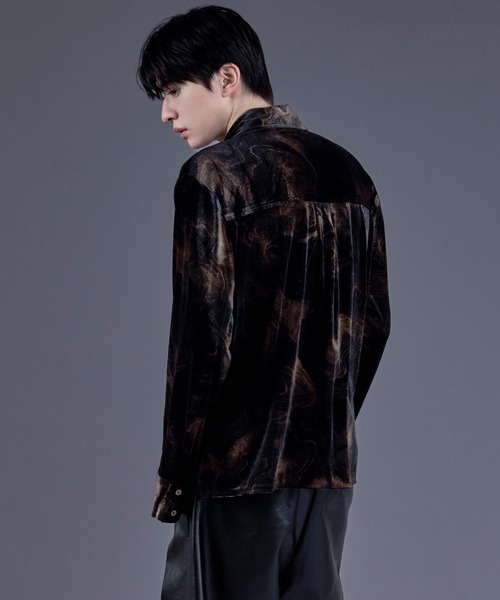 Ellno Loset(エルノロゼット)の「ニュアンスガラベロアシルバーボタンチャイナシャツ(シャツ/ブラウス・メンズ・ブラック×ブルー/ブラック系その他・SMALL/MEDIUM/LARGE)」の20枚目の写真