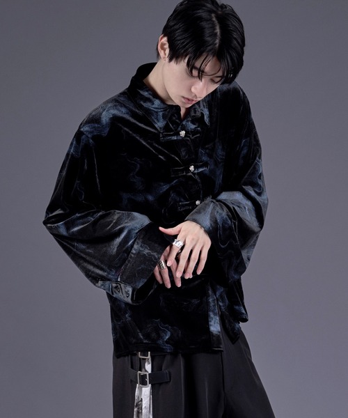 Ellno Loset(エルノロゼット)の「ニュアンスガラベロアシルバーボタンチャイナシャツ(シャツ/ブラウス・メンズ・ブラック×ブルー/ブラック系その他・SMALL/MEDIUM/LARGE)」の4枚目の写真