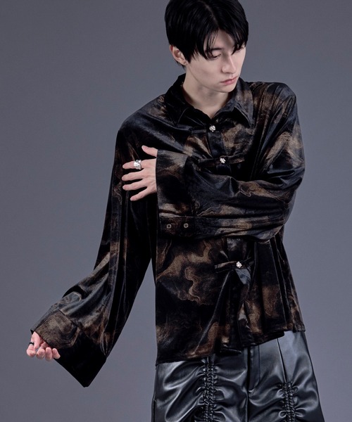 Ellno Loset(エルノロゼット)の「ニュアンスガラベロアシルバーボタンチャイナシャツ(シャツ/ブラウス・メンズ・ブラック×ブルー/ブラック系その他・SMALL/MEDIUM/LARGE)」の18枚目の写真
