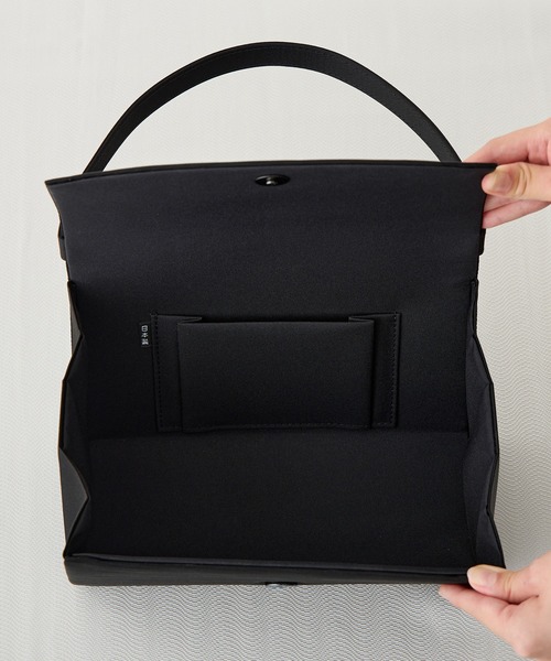 CARETTE(カレット)の「「米沢織」の日本製 ブラックバッグ【喪服 礼服 ブラックフォーマル】(ハンドバッグ・レディース・ブラック・FREE)」の15枚目の写真