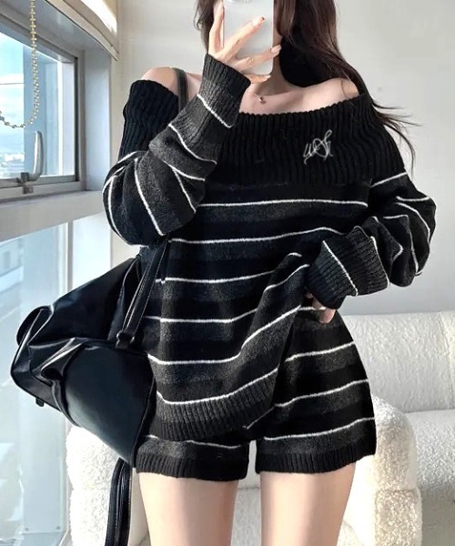 セール】【セットアップ】ワンポイント刺繍ロゴボーダーオフショル