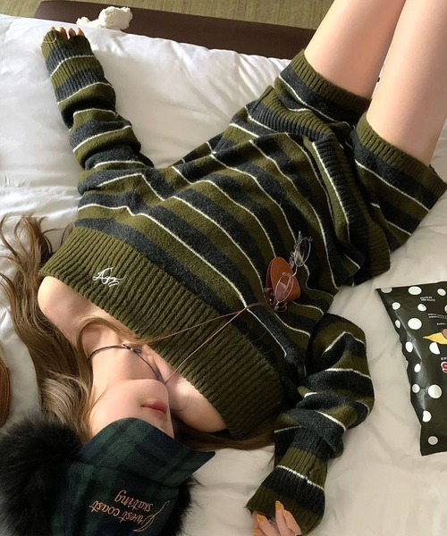 オフショルニットセットアップ セール】【セットアップ】ワンポイント刺繍ロゴボーダーオフショル