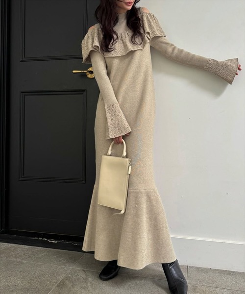 WILLFULLY(ウィルフリー)の「shoulder slit frill mermaid knit OP(ワンピース・レディース・タン/ブラック・L/FREE)」の2枚目の写真