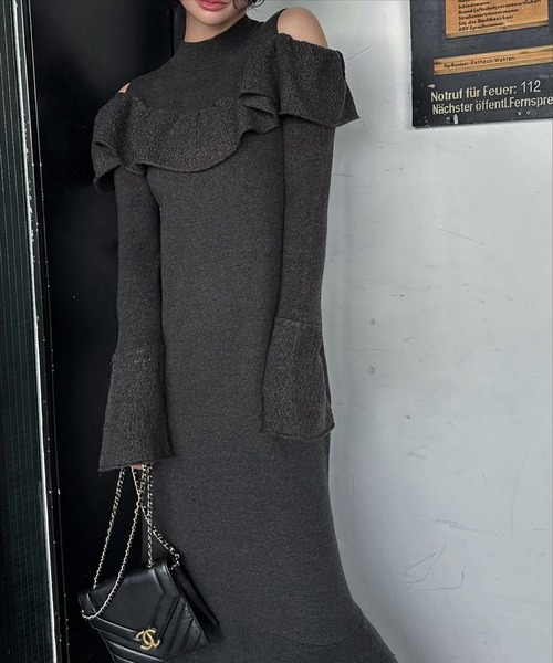 WILLFULLY(ウィルフリー)の「shoulder slit frill mermaid knit OP(ワンピース・レディース・タン/ブラック・L/FREE)」の17枚目の写真